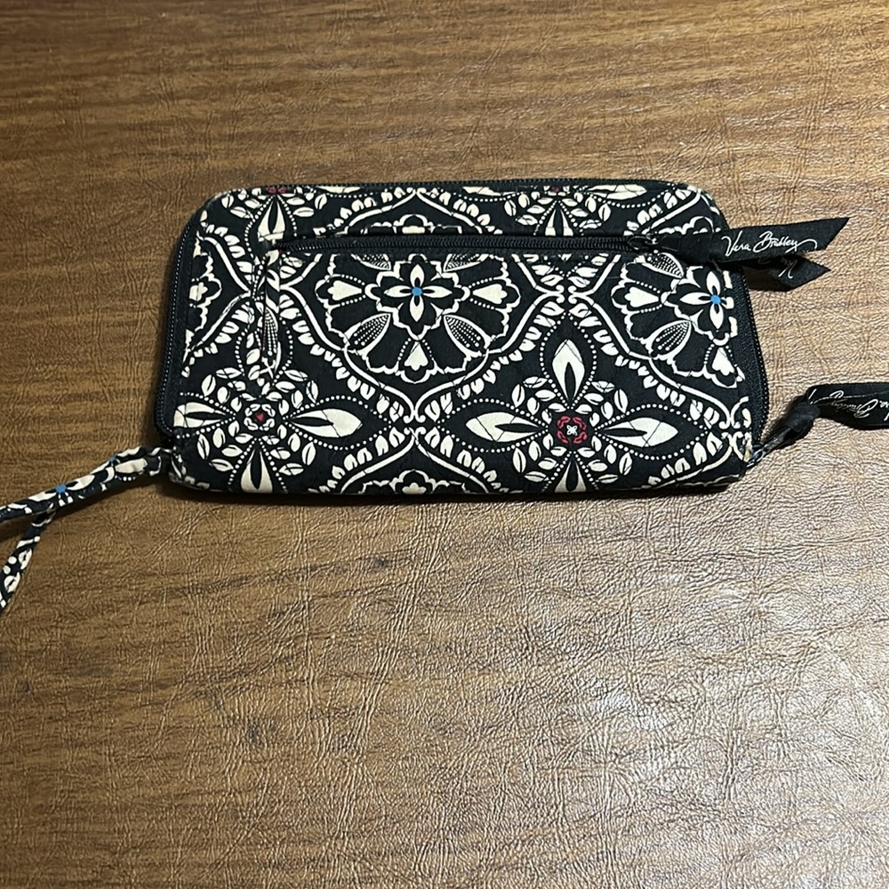 Vera Bradley clutch black red and white - Picture 7 of 7